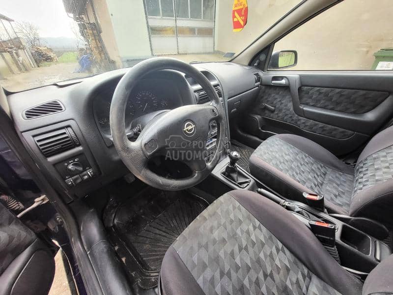 Opel Astra G 1.7