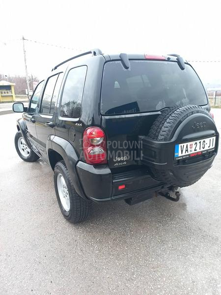 Jeep Cherokee 2.5 crd liberty