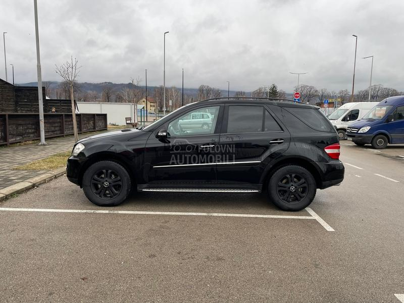 Mercedes Benz ML 320 