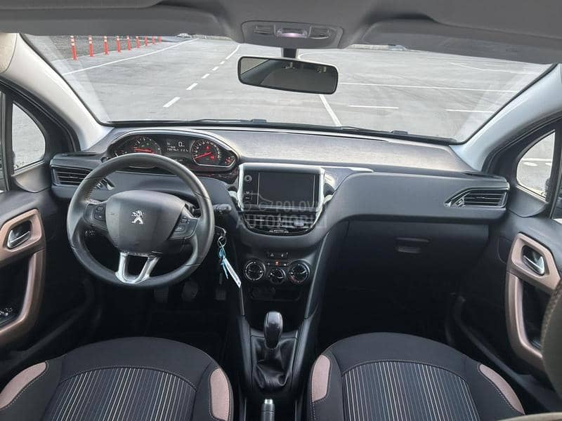 Peugeot 208 1.2 pure tech