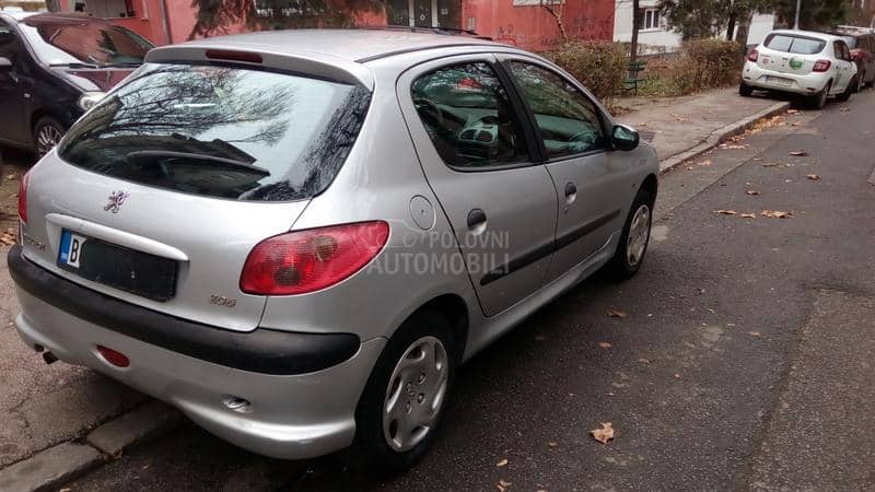 Peugeot 206 I.Z.V.A.N.R.E.D.A.N.