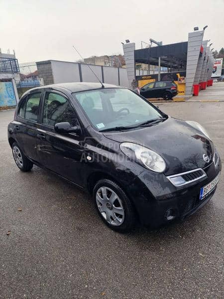 Nissan Micra 1.2b/autom