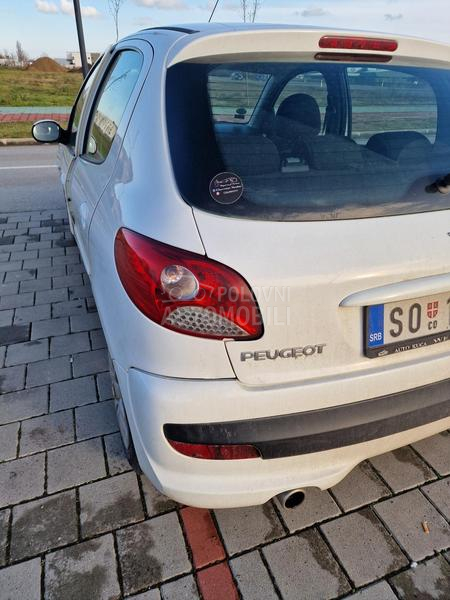 Peugeot 206 plus 