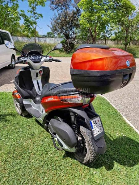 Piaggio Mp3