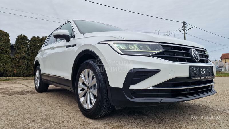 Volkswagen Tiguan 1.5 TSI SPORTLINE