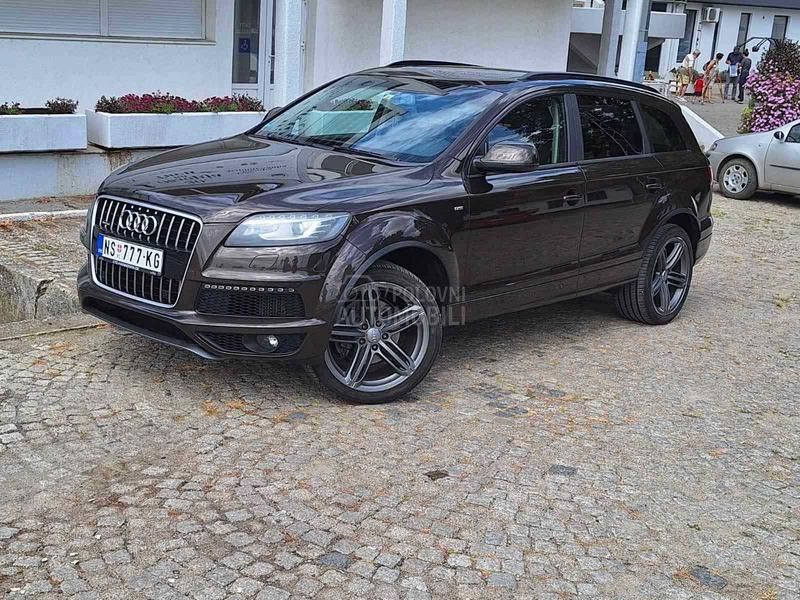 Audi Q7 