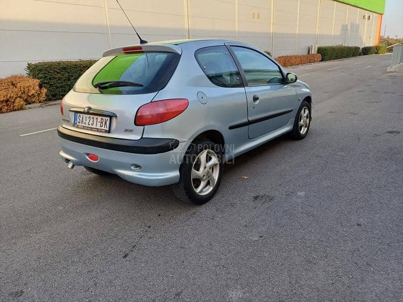 Peugeot 206 