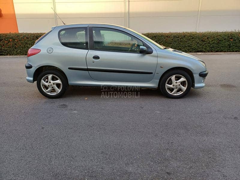 Peugeot 206 