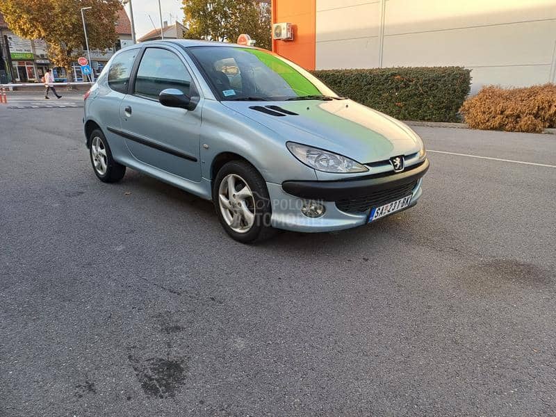 Peugeot 206 