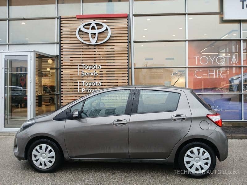 Toyota Yaris Stela