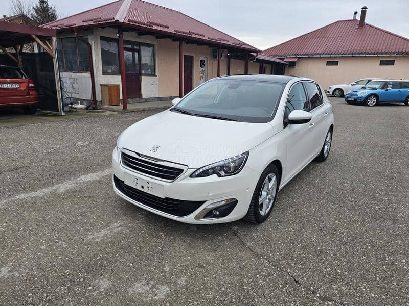 Peugeot 308 1.2 i STT