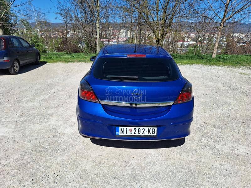 Opel Astra H GTC 1.9 CDTI