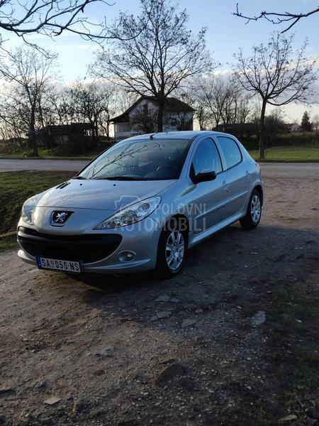 Peugeot 206 plus 