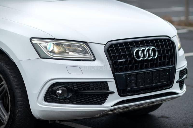 Audi Q5 2.0TDI/4x4/AT/Sline