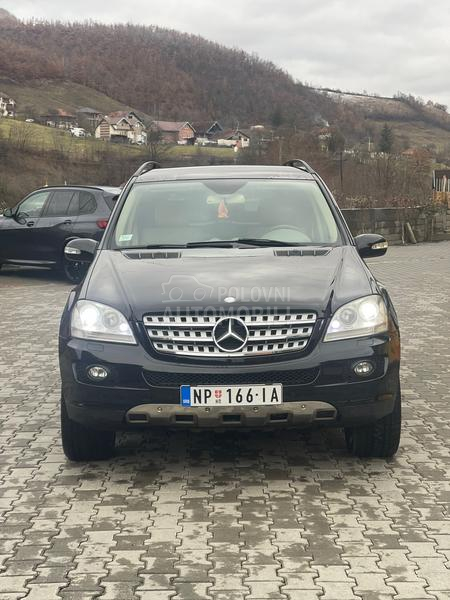 Mercedes Benz ML 320 