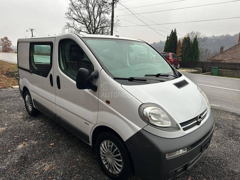 Opel Vivaro 2.5 klima kuka