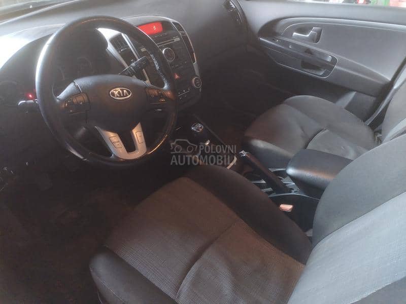 Kia cee`d sw 1.6 CDRI