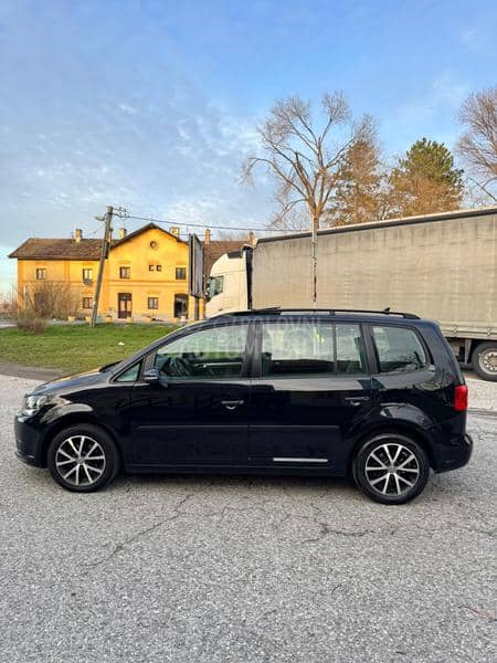 Volkswagen Touran 1.6TDI/NAVY/PAN0RAMA