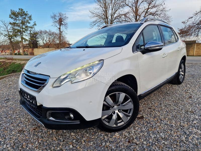 Peugeot 2008 1.2 ALLURE