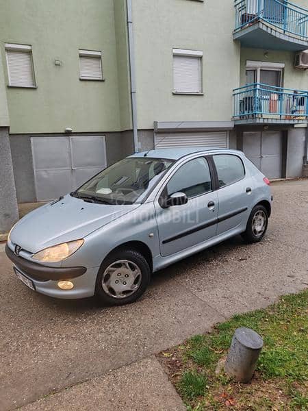 Peugeot 206 1.4 E X T R A