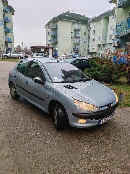 Peugeot 206 1.4 E X T R A