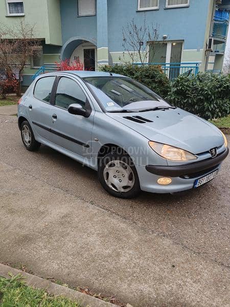 Peugeot 206 1.4 E X T R A