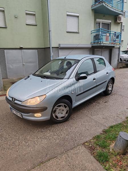 Peugeot 206 1.4 E X T R A