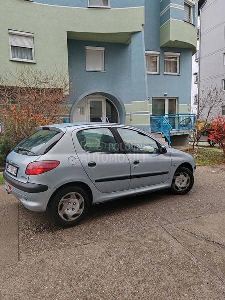 Peugeot 206 1.4 E X T R A