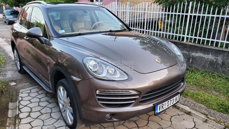 Porsche Cayenne 