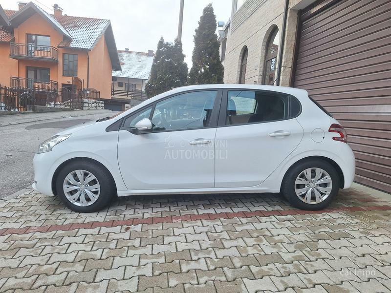 Peugeot 208 1.2 vti