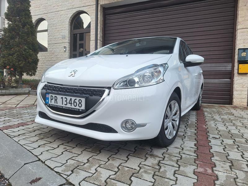 Peugeot 208 1.2 vti