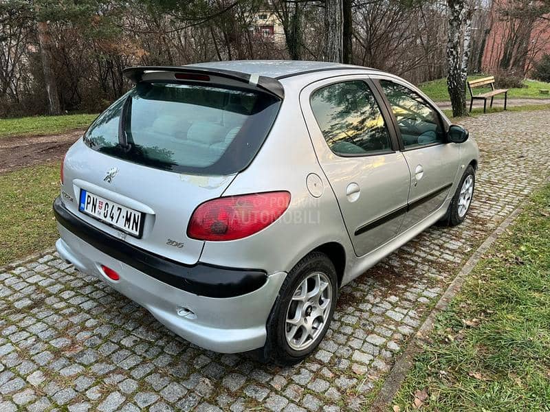 Peugeot 206 