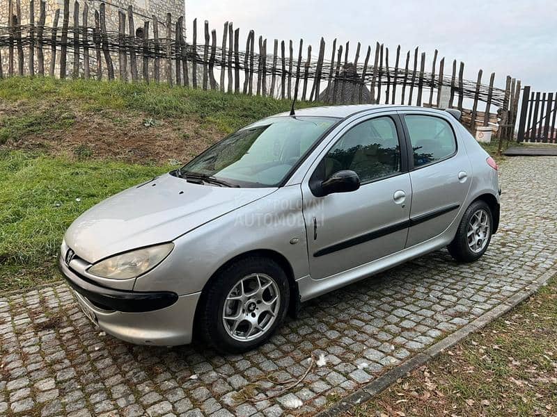 Peugeot 206 