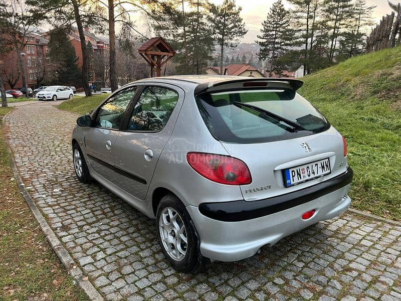 Peugeot 206 