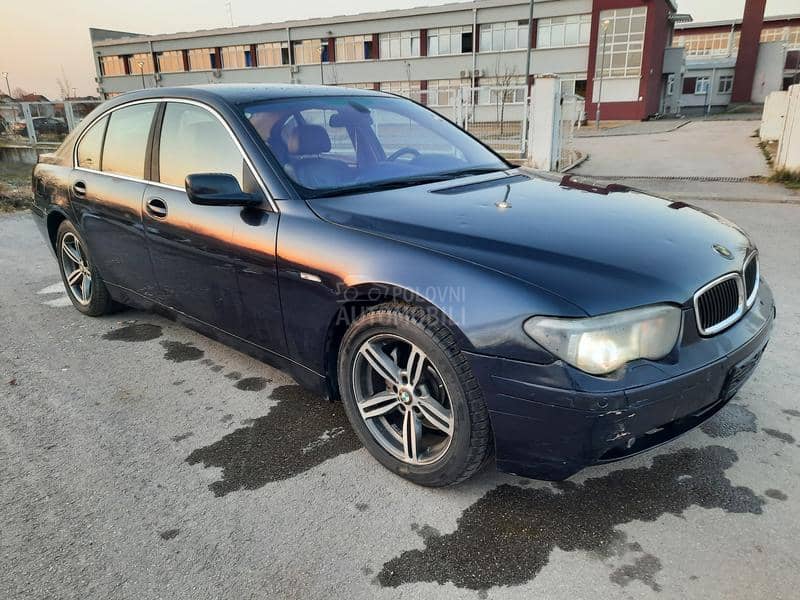 BMW 740 V8