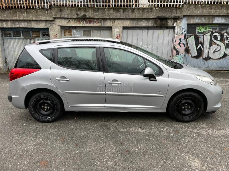 Peugeot 207 1.4 8v