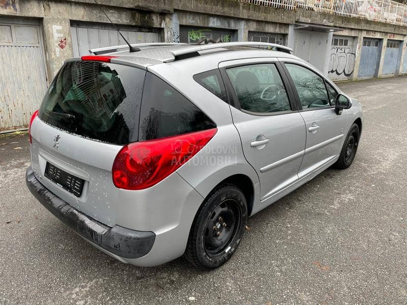 Peugeot 207 1.4 8v