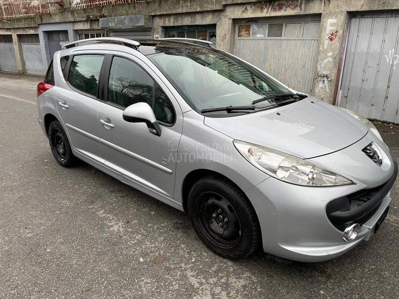 Peugeot 207 1.4 8v