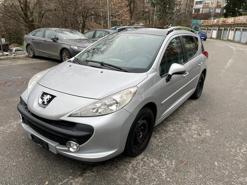 Peugeot 207 1.4 8v