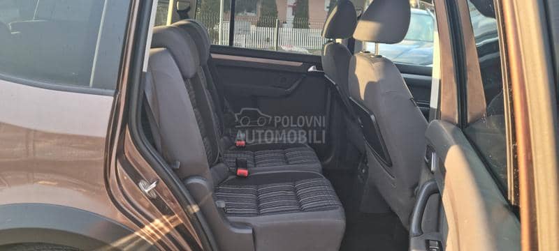 Volkswagen Touran 2.0 TDI DSG