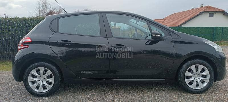 Peugeot 208 1.2 TOOP-CH