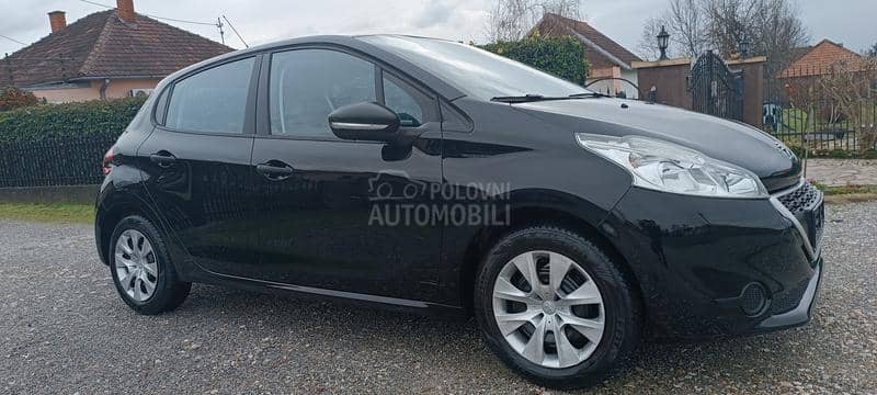 Peugeot 208 1.2 TOOP-CH