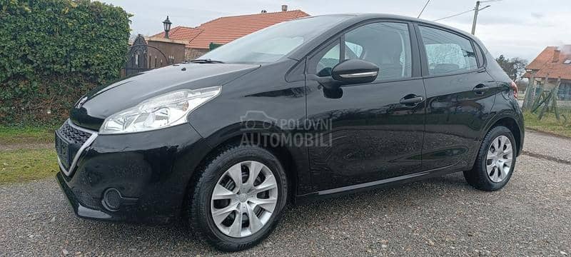 Peugeot 208 1.2 TOOP-CH