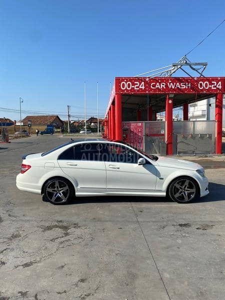 Mercedes Benz C 250 4MATIC