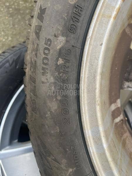 Bridgestone 205/55 R16 Zimska