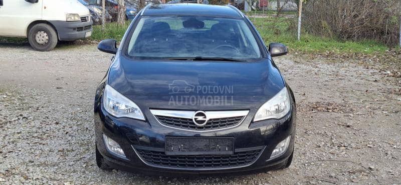 Opel Astra J 1.4 BENC ATMOSVERAC