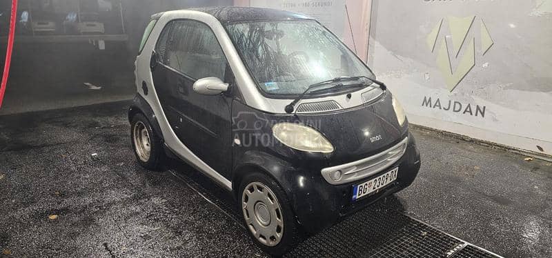 Smart ForTwo auto