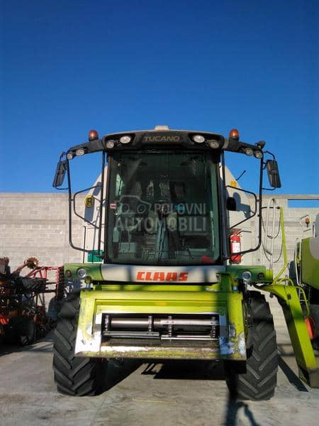 Claas Tucano 450