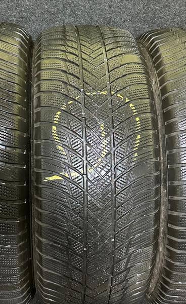 Bridgestone 255/35 R20 Zimska