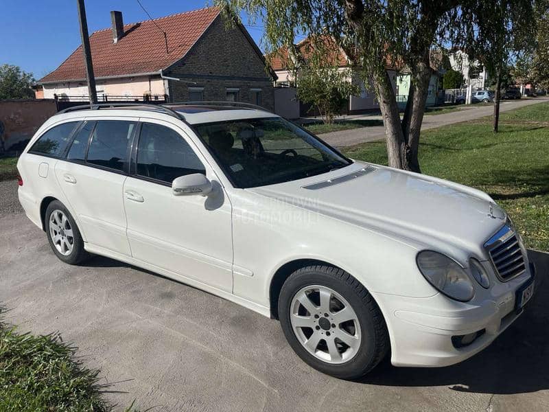 Mercedes Benz E 200 